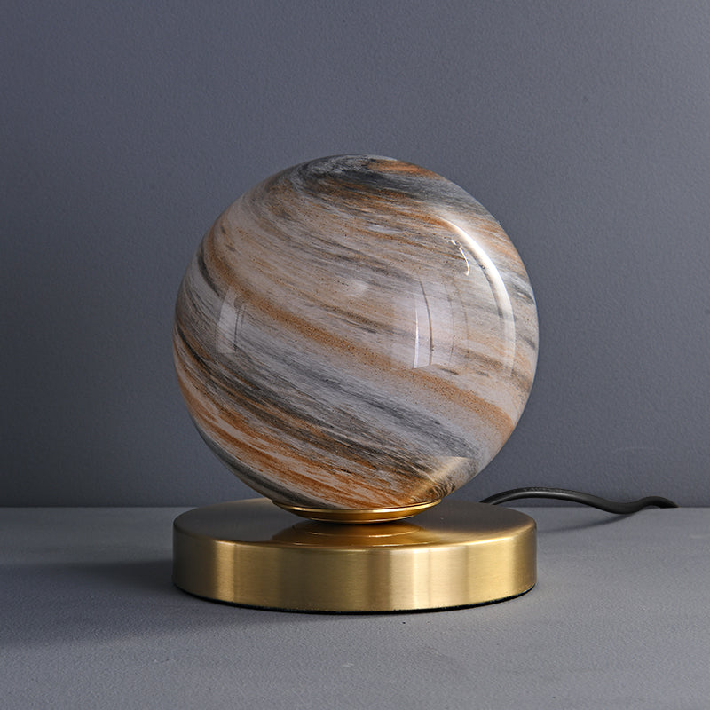 Ball-Tischlampe mit Marmorglasschirm