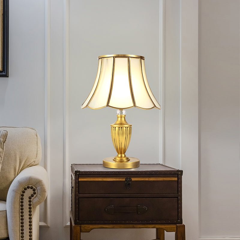Thehouselights-Ctagonal Scallop Edged Saucer Shaped Table Lamp-Table Lamp--